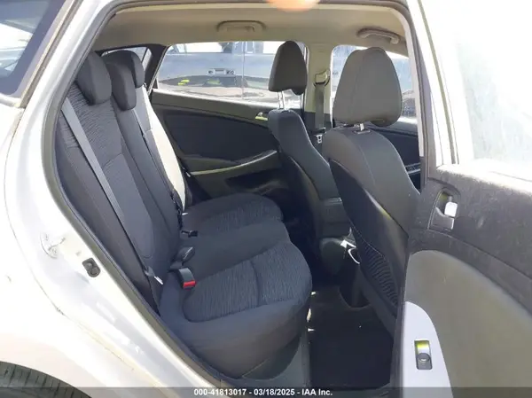 KMHCT5AE4HU315623 2017 HYUNDAI ACCENT - Image 8