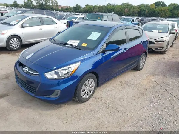 KMHCT5AE4HU320434 2017 HYUNDAI ACCENT - Image 2