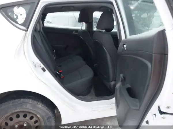 KMHCT5AE4HU320790 2017 HYUNDAI ACCENT - Image 8