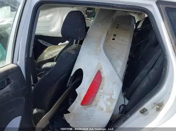 KMHCT5AE4HU323608 2017 HYUNDAI ACCENT - Image 8