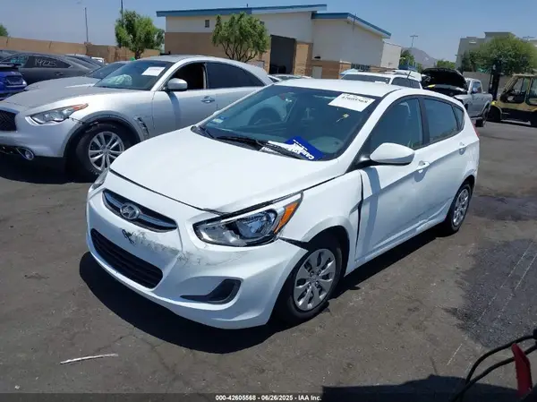 KMHCT5AE4HU323981 2017 HYUNDAI ACCENT - Image 2
