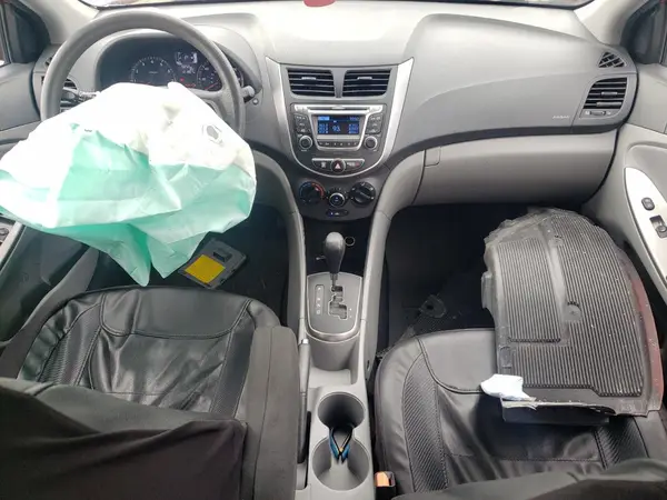 KMHCT5AE4HU335600 2017 HYUNDAI ACCENT - Image 8