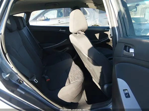 KMHCT5AE4HU337444 2017 HYUNDAI ACCENT - Image 8