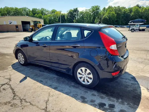 KMHCT5AE4HU349948 2017 HYUNDAI ACCENT - Image 2