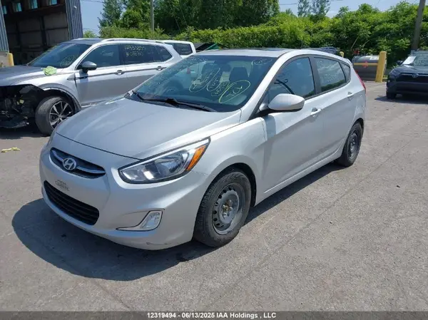 KMHCT5AE4HU350002 2017 HYUNDAI ACCENT - Image 2
