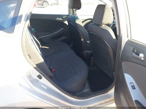 KMHCT5AE4HU351974 2017 HYUNDAI ACCENT - Image 8