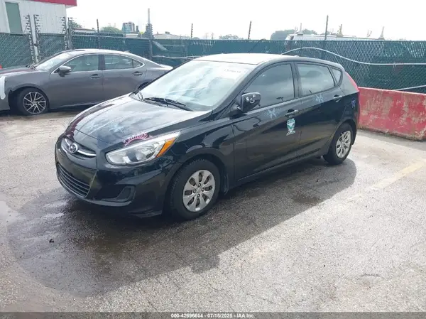 KMHCT5AE5GU236878 2016 HYUNDAI ACCENT - Image 2