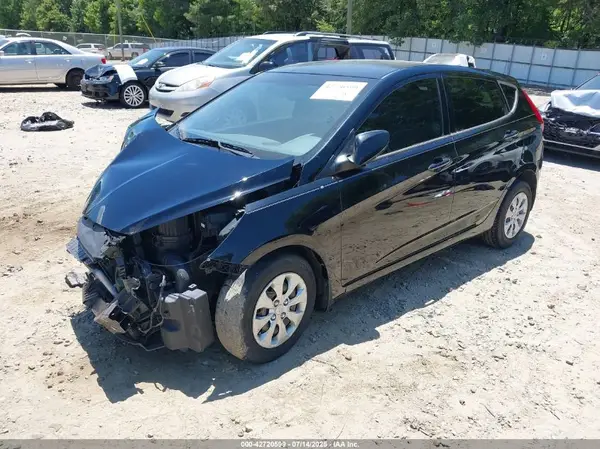 KMHCT5AE5GU241739 2016 HYUNDAI ACCENT - Image 2