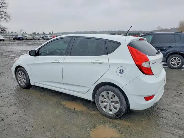 KMHCT5AE5GU255592 2016 HYUNDAI ACCENT - Image 2
