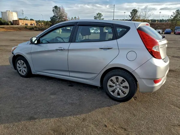 KMHCT5AE5GU255608 2016 HYUNDAI ACCENT - Image 2