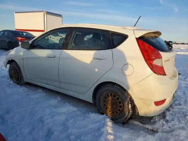 KMHCT5AE5GU265023 2016 HYUNDAI ACCENT - Image 2