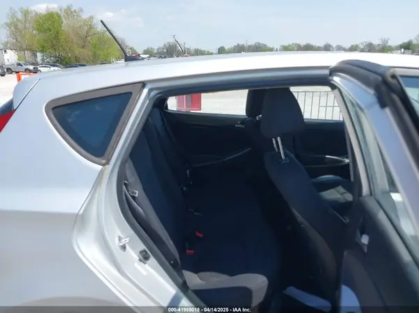 KMHCT5AE5GU265720 2016 HYUNDAI ACCENT - Image 8
