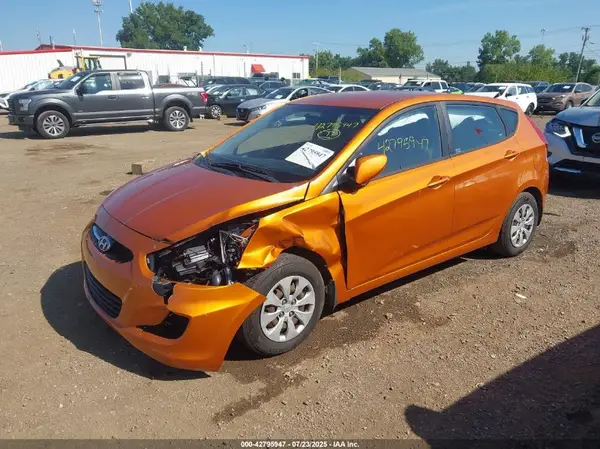 KMHCT5AE5GU265846 2016 HYUNDAI ACCENT - Image 2