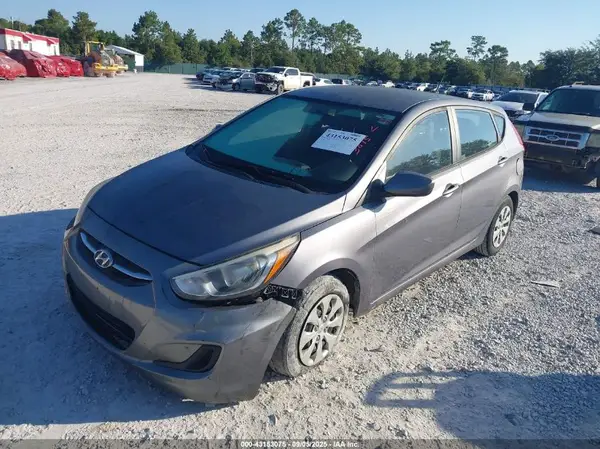KMHCT5AE5GU268360 2016 HYUNDAI ACCENT - Image 2