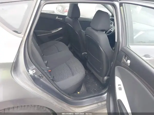KMHCT5AE5GU269928 2016 HYUNDAI ACCENT - Image 8
