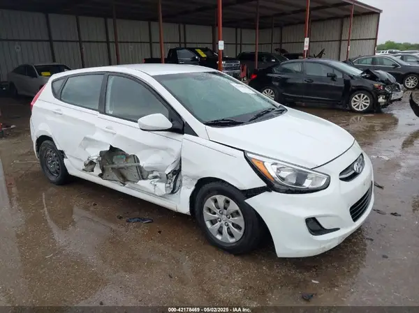 KMHCT5AE5HU300970 2017 HYUNDAI ACCENT - Image 1