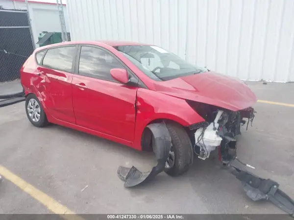 KMHCT5AE5HU301648 2017 HYUNDAI ACCENT - Image 1