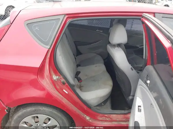 KMHCT5AE5HU302394 2017 HYUNDAI ACCENT - Image 8