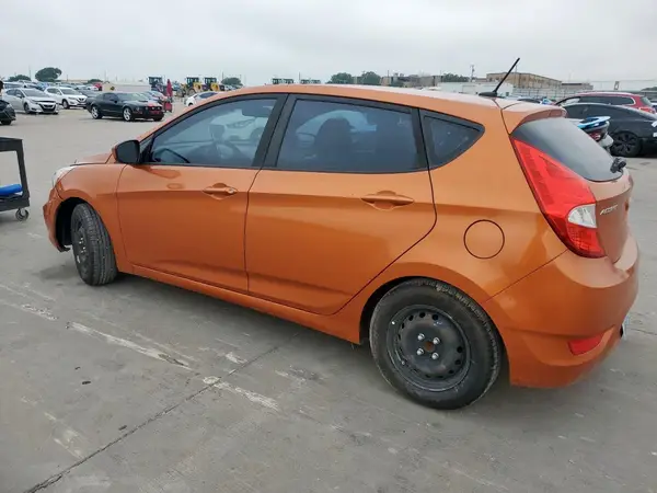 KMHCT5AE5HU306655 2017 HYUNDAI ACCENT - Image 2