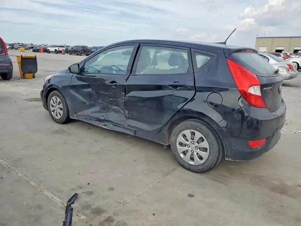 KMHCT5AE5HU307059 2017 HYUNDAI ACCENT - Image 2