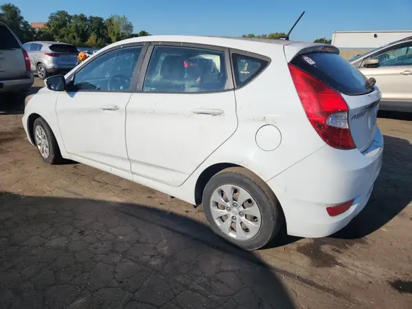 KMHCT5AE5HU312486 2017 HYUNDAI ACCENT - Image 2