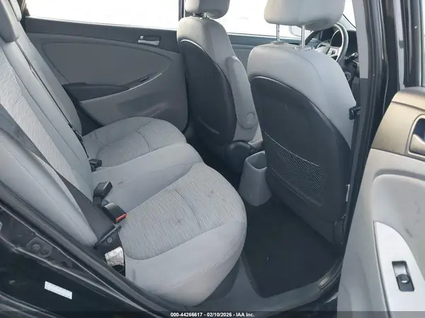 KMHCT5AE5HU315551 2017 HYUNDAI ACCENT - Image 8