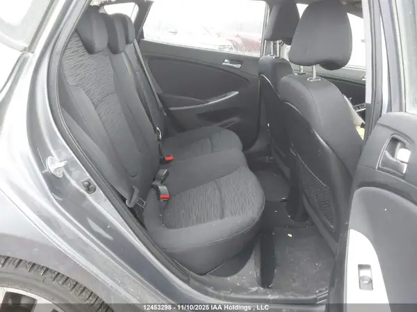 KMHCT5AE5HU322712 2017 HYUNDAI ACCENT - Image 8
