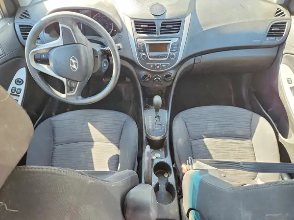KMHCT5AE5HU325481 2017 HYUNDAI ACCENT - Image 8