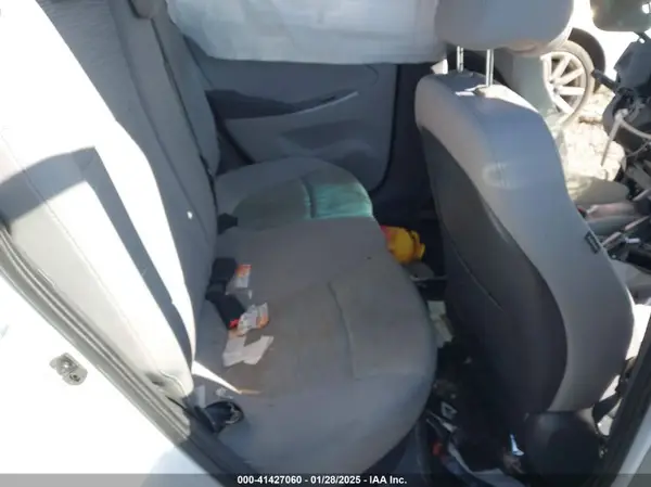 KMHCT5AE5HU325531 2017 HYUNDAI ACCENT - Image 8