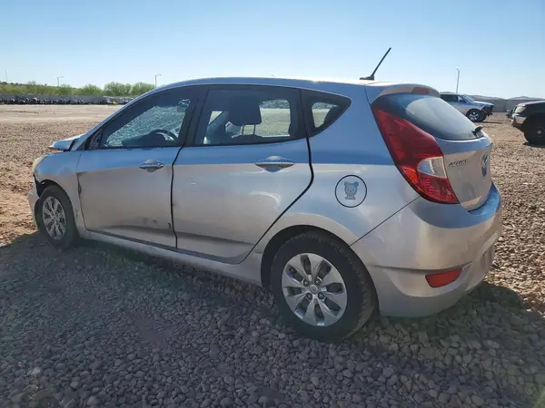 KMHCT5AE5HU325898 2017 HYUNDAI ACCENT - Image 2