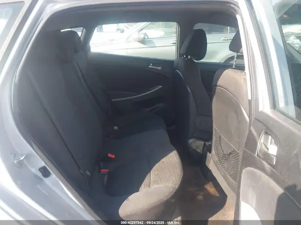 KMHCT5AE5HU326730 2017 HYUNDAI ACCENT - Image 8