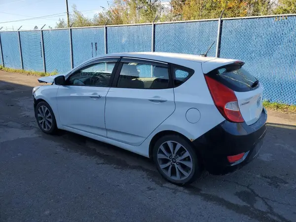 KMHCT5AE5HU330714 2017 HYUNDAI ACCENT - Image 2
