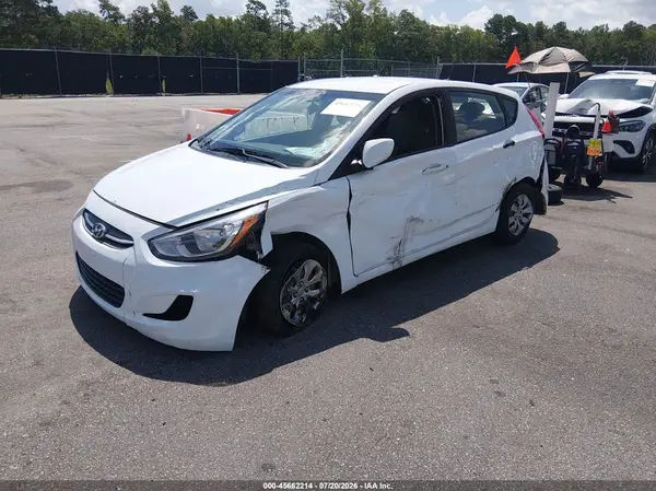 KMHCT5AE5HU336688 2017 HYUNDAI ACCENT - Image 2