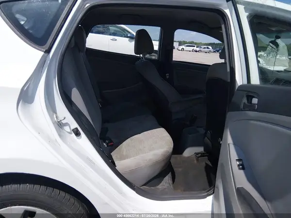 KMHCT5AE5HU336688 2017 HYUNDAI ACCENT - Image 8