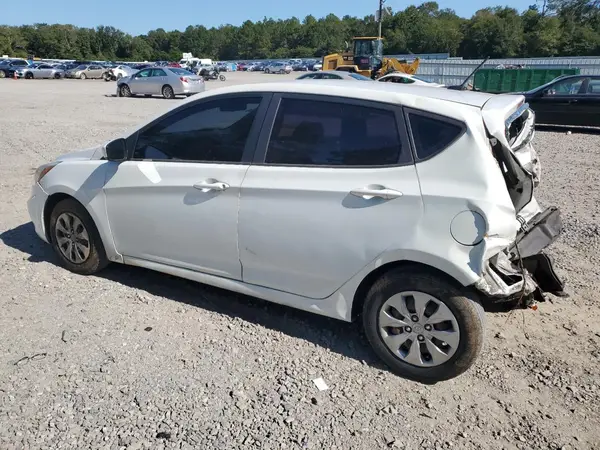 KMHCT5AE5HU336738 2017 HYUNDAI ACCENT - Image 2
