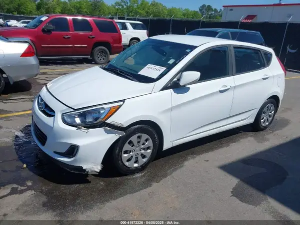 KMHCT5AE5HU340871 2017 HYUNDAI ACCENT - Image 2