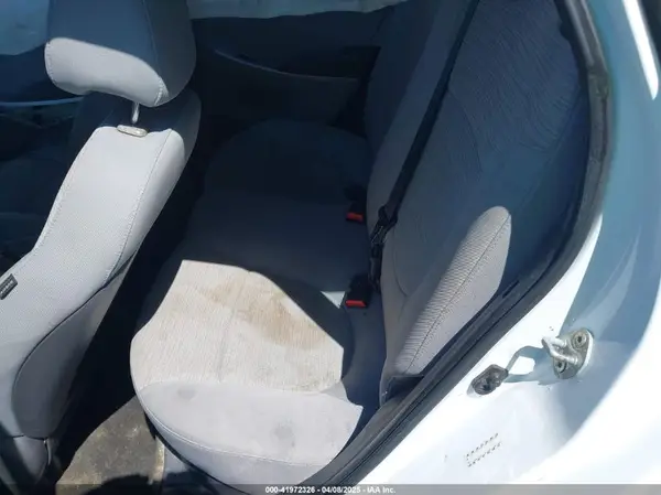 KMHCT5AE5HU340871 2017 HYUNDAI ACCENT - Image 8