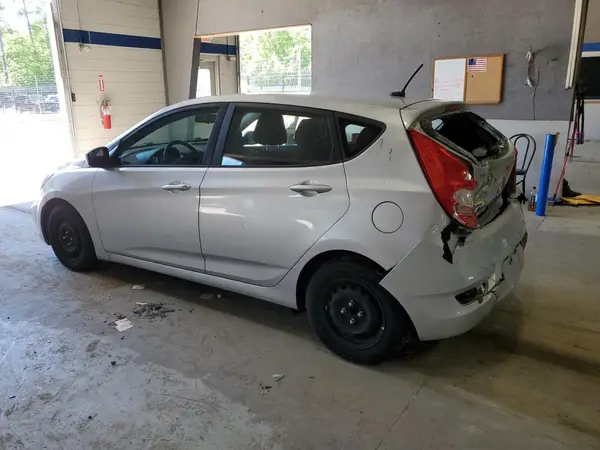KMHCT5AE5HU340921 2017 HYUNDAI ACCENT - Image 2