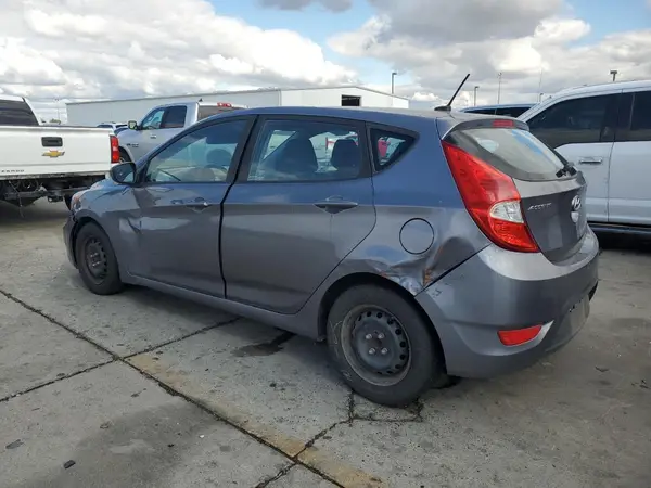 KMHCT5AE5HU347030 2017 HYUNDAI ACCENT - Image 2