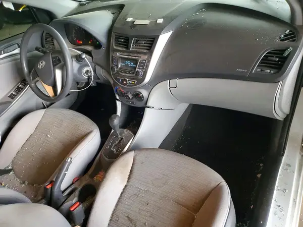 KMHCT5AE5HU349733 2017 HYUNDAI ACCENT - Image 8