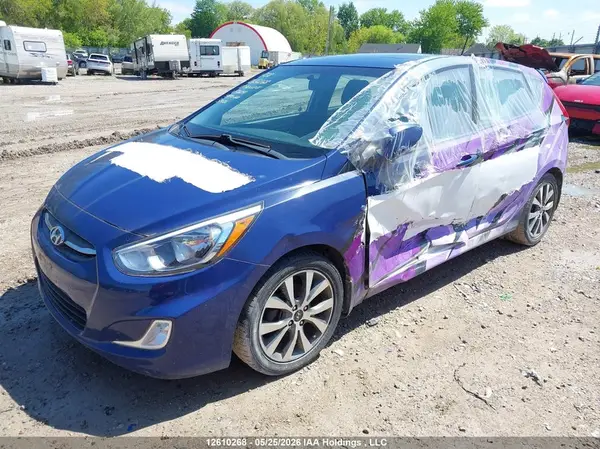KMHCT5AE5HU351241 2017 HYUNDAI ACCENT - Image 2