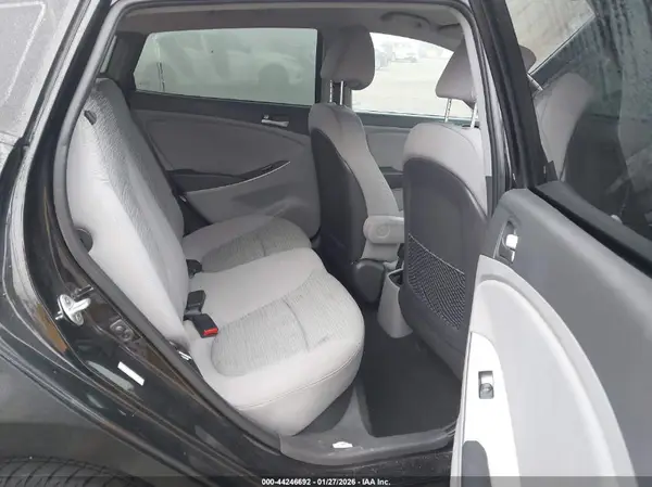 KMHCT5AE5HU353393 2017 HYUNDAI ACCENT - Image 8