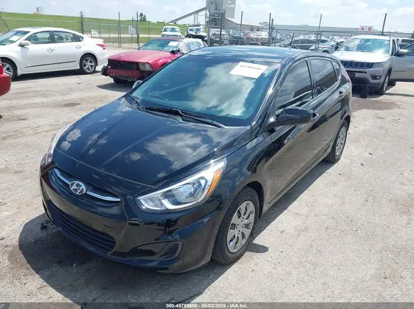 KMHCT5AE5HU359338 2017 HYUNDAI ACCENT - Image 2