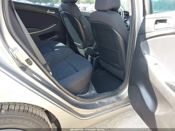 KMHCT5AE5HU365950 2017 HYUNDAI ACCENT - Image 8