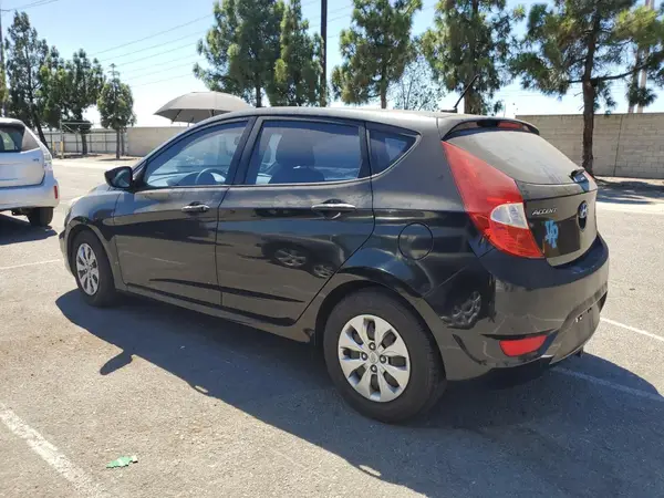 KMHCT5AE6GU239191 2016 HYUNDAI ACCENT - Image 2