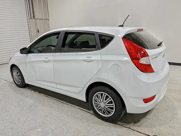 KMHCT5AE6GU243936 2016 HYUNDAI ACCENT - Image 2