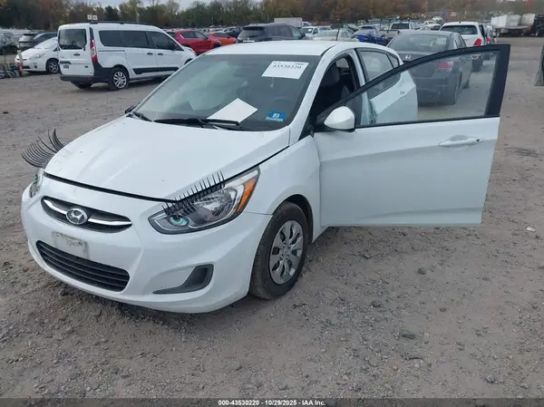 KMHCT5AE6GU248893 2016 HYUNDAI ACCENT - Image 2
