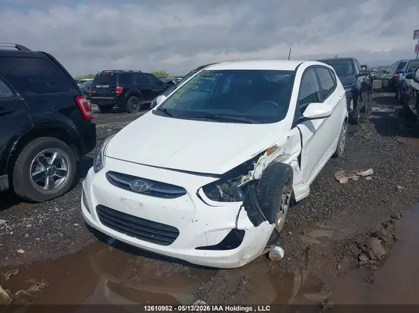 KMHCT5AE6GU251034 2016 HYUNDAI ACCENT - Image 2