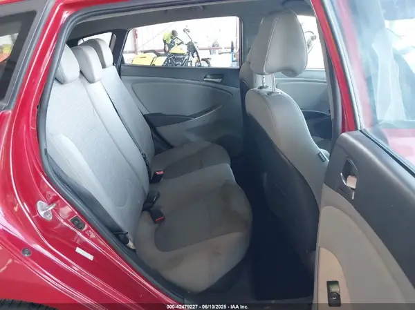 KMHCT5AE6GU260915 2016 HYUNDAI ACCENT - Image 8