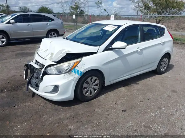 KMHCT5AE6GU270912 2016 HYUNDAI ACCENT - Image 2
